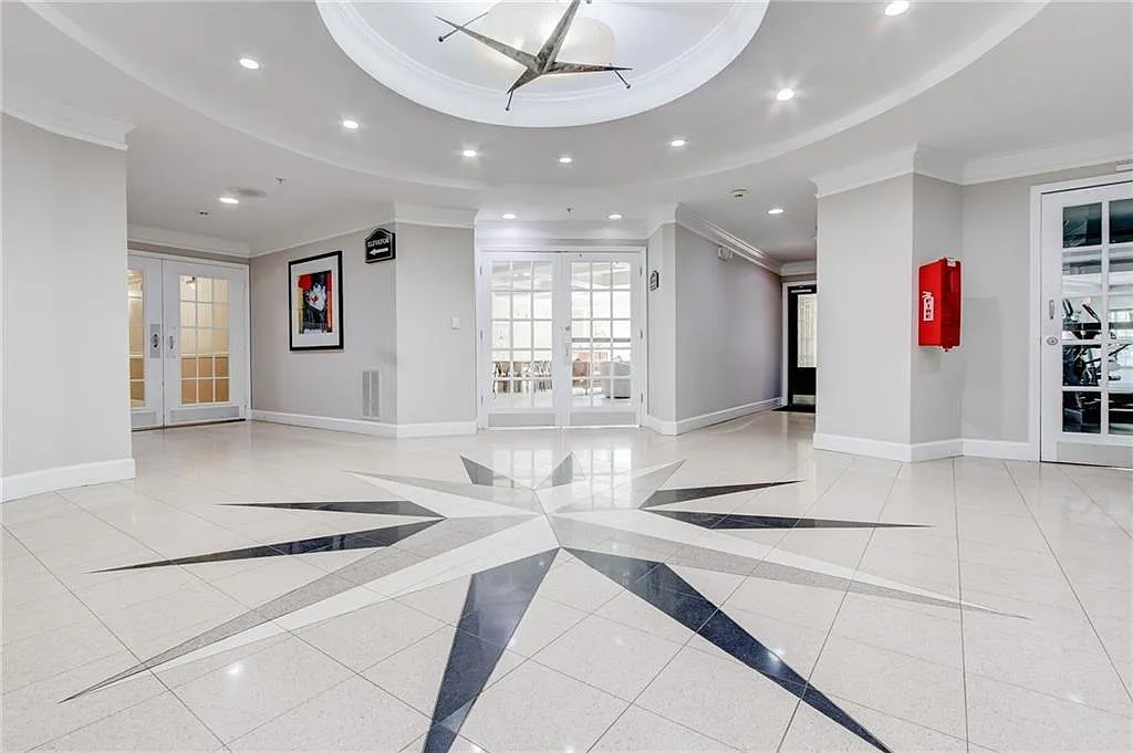 1 bed, 1.0 bath, 864 sqft, $1,525 — Photo 2
