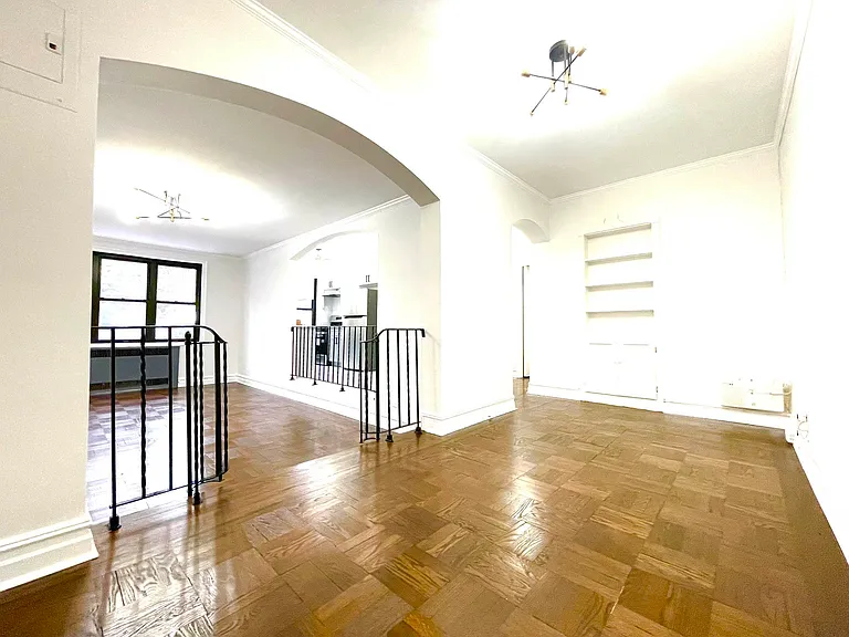 1901 Avenue N #1G — Photo 3