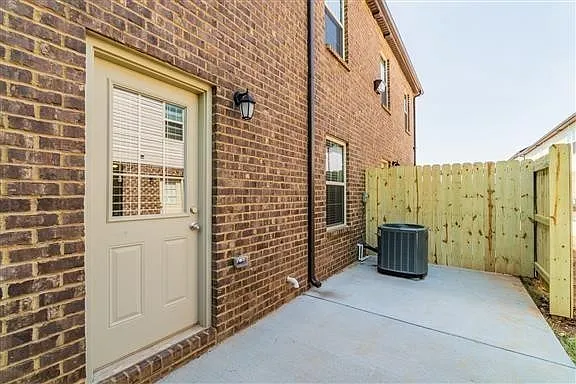 1611 Railton Ct #E — Photo 14