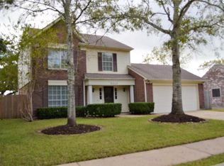 5210 Spring Branch Dr, Pearland, TX 77584
