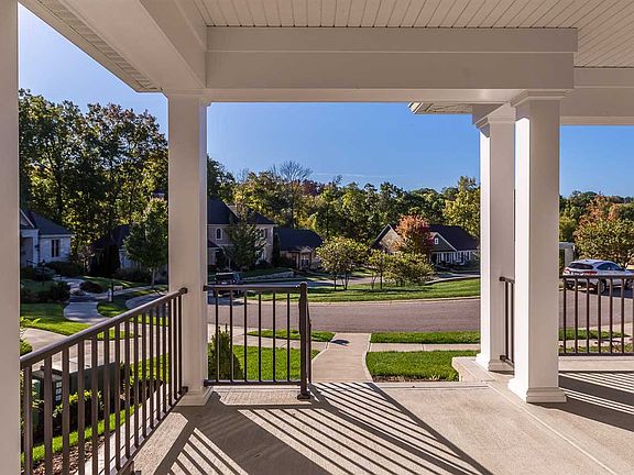 2nd image of 2113 E Melville Cir