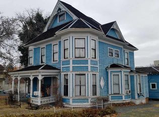 216 3rd St, Yreka, CA