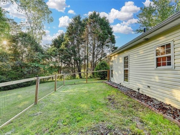 37 Maple Walk, Braselton, GA 30517