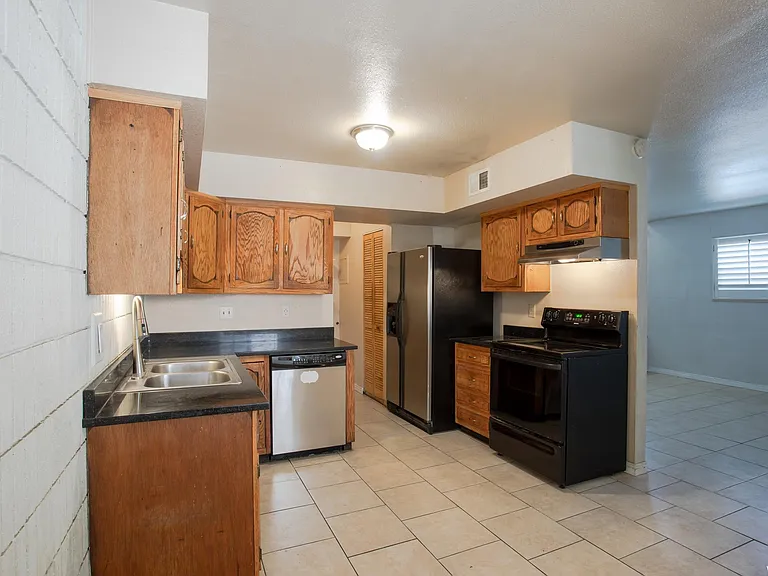 1896 W Homestead Farms Ln #4 — Photo 4