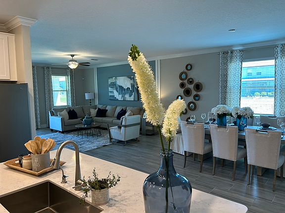 5th image of 10109 Campanula Ct