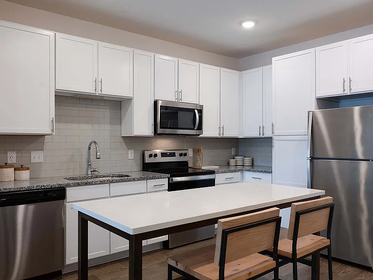 The Clarke at Kendall Town Apartments — Photo 18