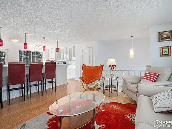 3rd image of 453 Newman Cir