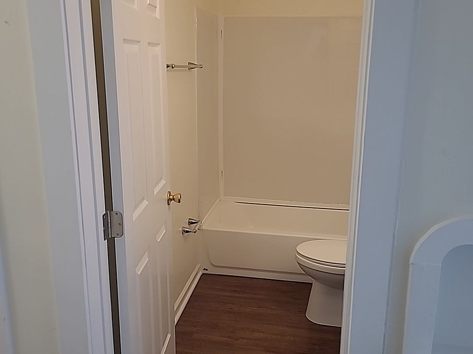 1st image of 802 W Moore St