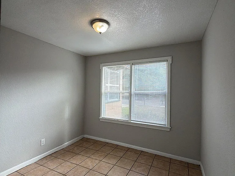 5326 Mays Dr — Photo 11