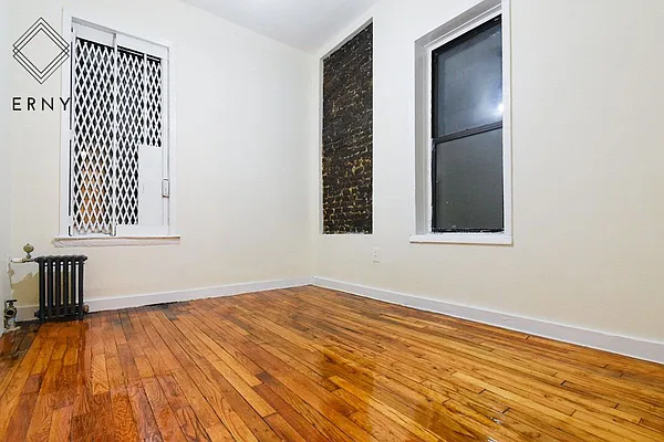 Rented by ERNY LLC | media 8