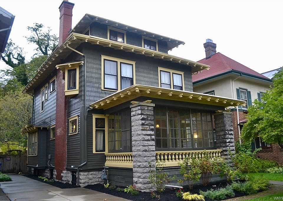 1st image of 170 Summit Ave