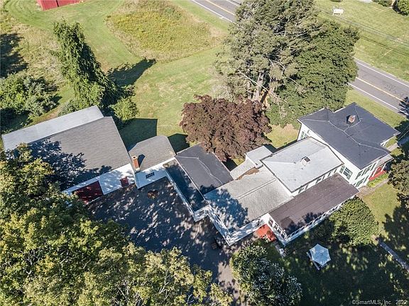 3rd image of 1632 Tolland Tpke