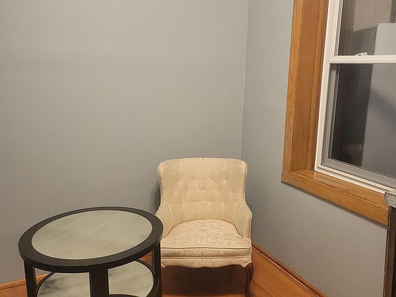 4th image of 924 N Kedvale Ave #1