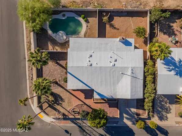 7673 N Jensen Dr, Tucson, AZ 85741