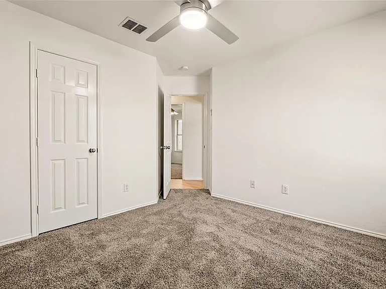 8433 Hawks Nest Dr — Photo 20