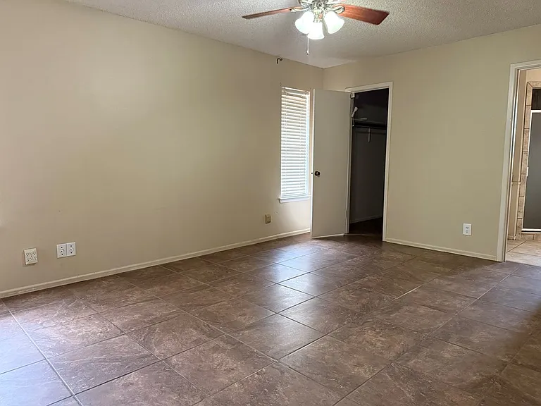 3002 Phillip Pl — Photo 6