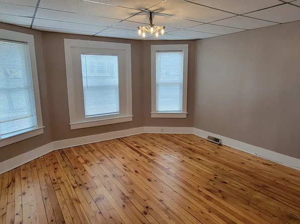325 N 3rd Ave, 325 N 3rd Ave, Wausau, WI 54401