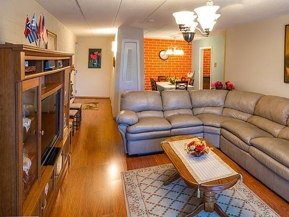 4th image of 185 Quincy Shore Dr #37