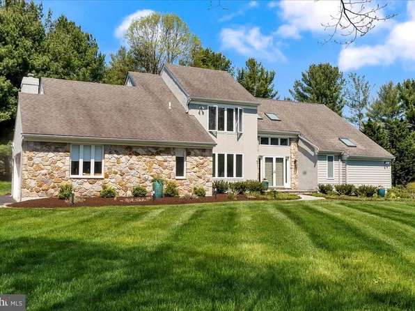 117 Willow Glen Dr, Kennett Square, PA 19348