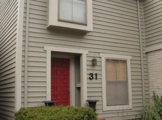 31 SW Pepper Tree Ln, Topeka, KS 66611