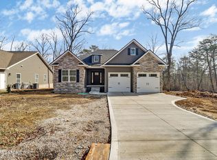 102 Amherst Dr, Crossville, TN 38558