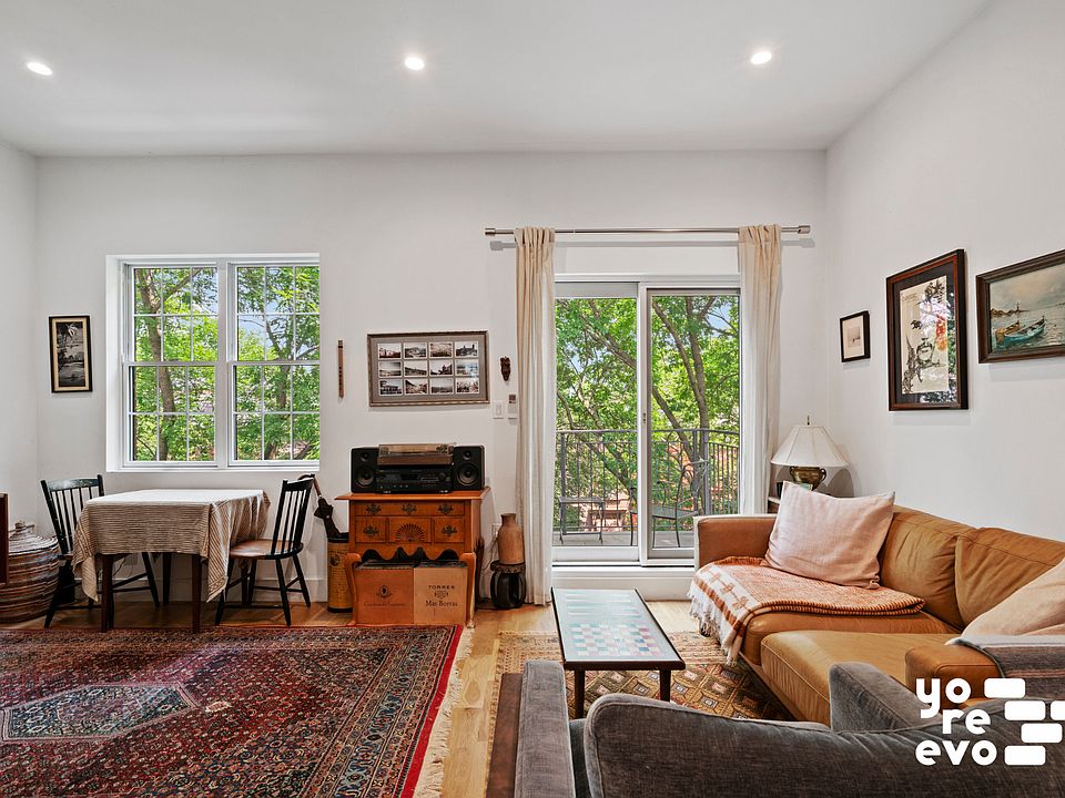 1st image of 350 Halsey St #4