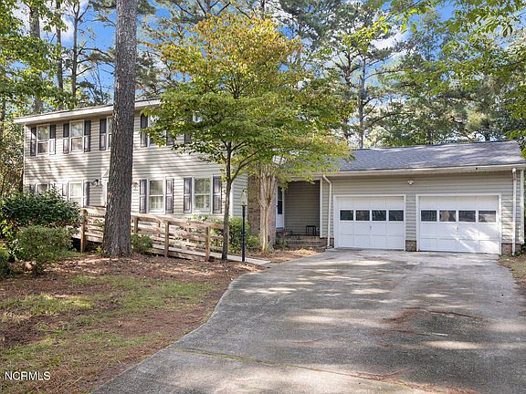 4th image of 1506 Dover Circle