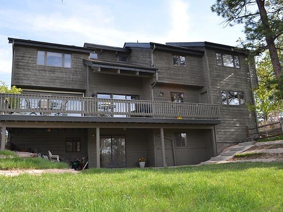 3rd image of 8222 Lakeview Dr