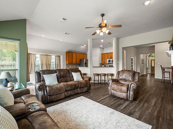 5th image of 3422 Falcon Trail Ct