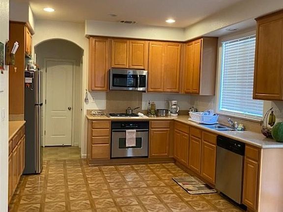 5th image of 17461 Stone Celler Way