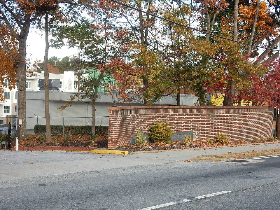 2nd image of 6520 Roswell Rd NE APT 60