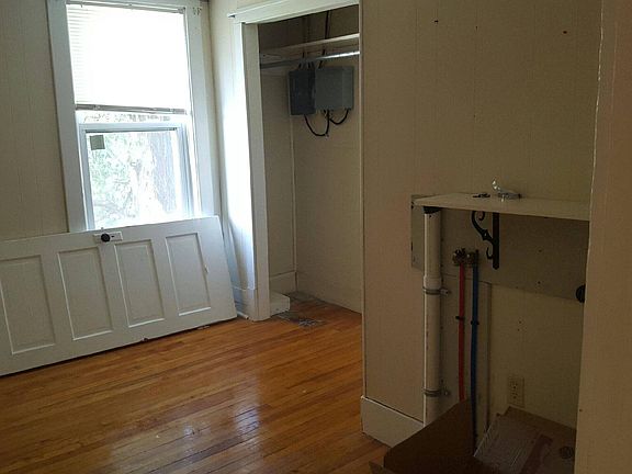 5th image of 20 Short Ave APT C