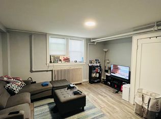 271 S Allen St #8, Albany, NY 12208