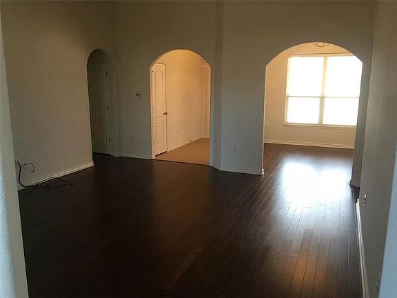 4th image of 2642 N Shadow Crest Dr