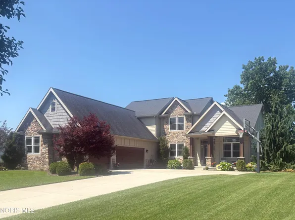 5716 Hamptons Dr, Monclova, OH 43542