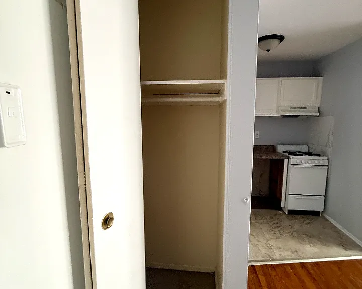 75 E Park St #8A — Photo 2