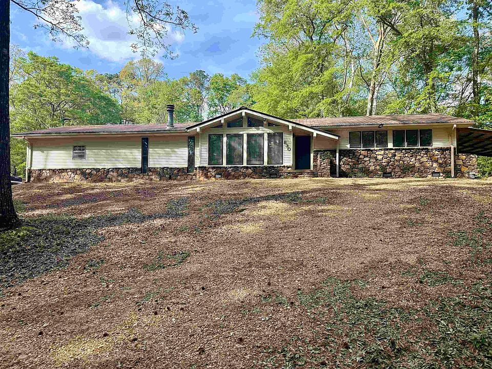1st image of 830 Dogwood Dr