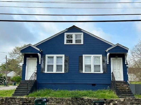 339 E Washington St, Pulaski, TN 38478