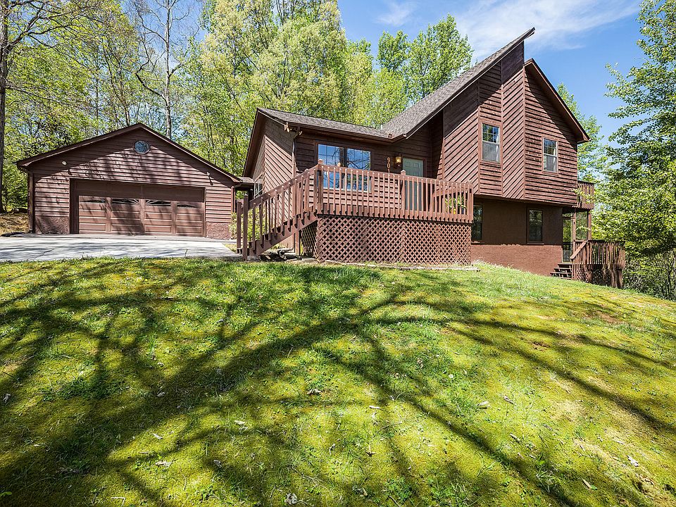 1st image of 901 Wildwood Garden Dr