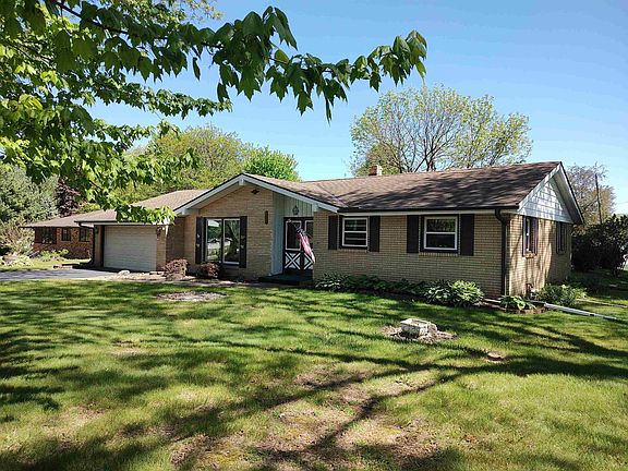 3rd image of 8739 Belvoir Dr