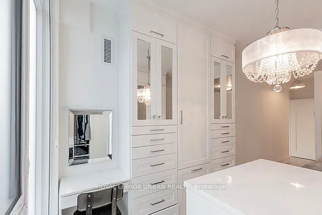 576 Front St W #1514 — Photo 26
