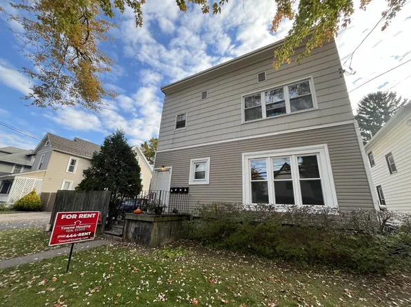 70 Harvey Ave APT 5, Lockport, NY 14094