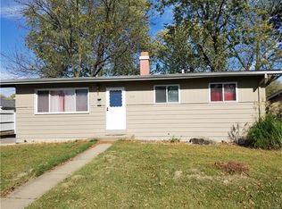 575 Bardot Dr, Florissant, MO 63031