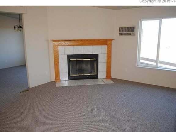 5th image of 19865 Oasis Ave