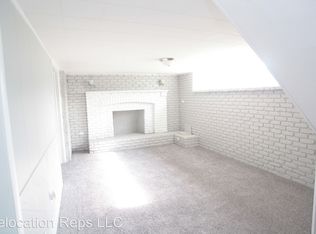 2323 33rd St, Moline, IL 61265