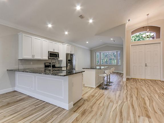4th image of 4457 Kensington Park Way