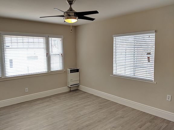 3rd image of 2517 G St APT 4