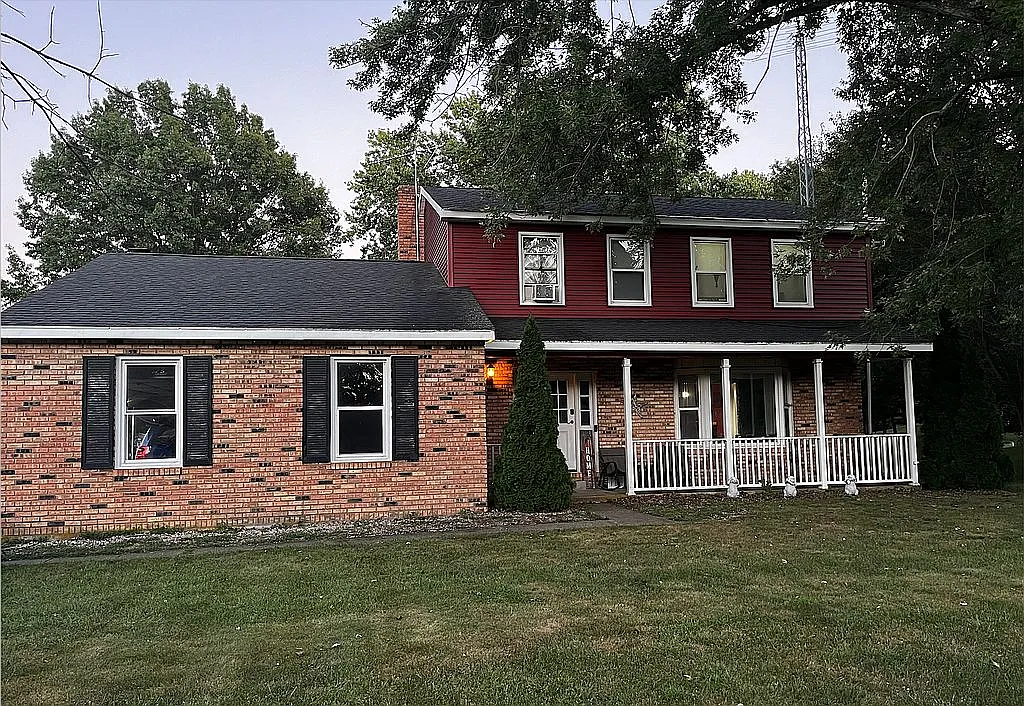 10100 Carriage Dr photo 1