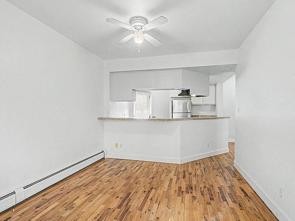 4th image of 1629 N Clarkson St #11