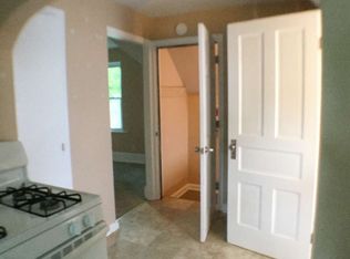 8990 N Port Washington Rd, Bayside, WI 53217